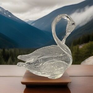 Vintage Cavan‎ Ireland Crystal Swan candy dish
